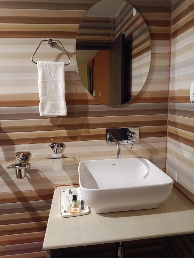 Royal View Residency Hotel Bodh Gaya Ngoại thất bức ảnh